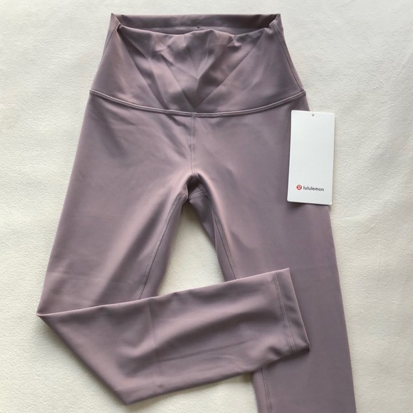 NWT Lululemon Wunder Train HR Crop 23” - Picture 3 of 6
